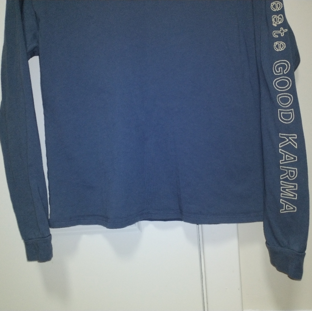 Graphic long sleeve shirt